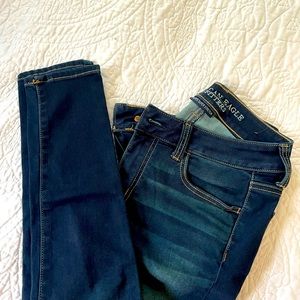 American Eagle Mid-Rise Skinny Jeggings